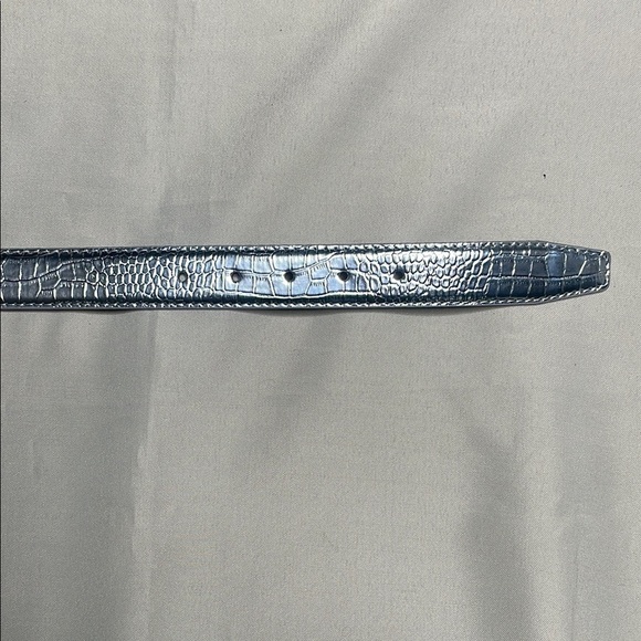 Silver Textured Belt - Picture 4 of 5
